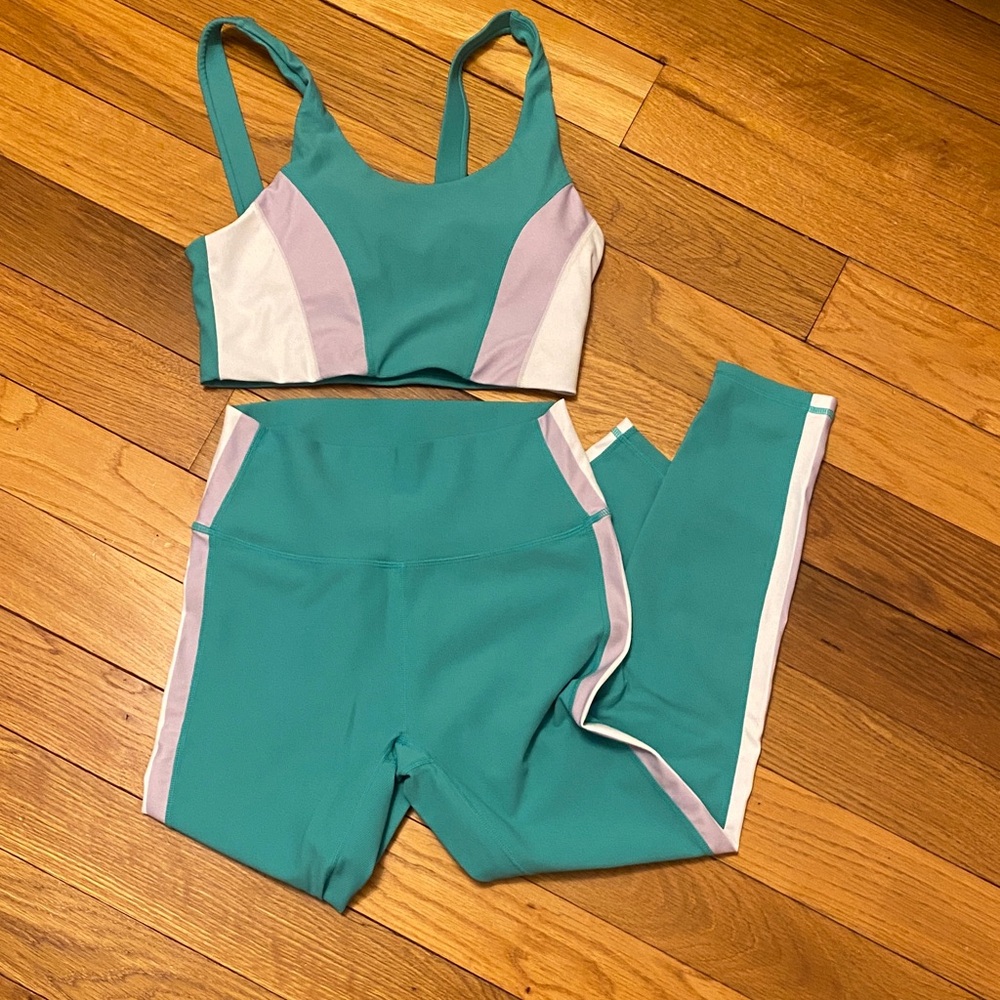 Teal and White Women's Leggings Set
